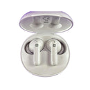 Fones Bluetooth TWS WZ06 brancos dentro do case redondo aberto, prontos para carregar